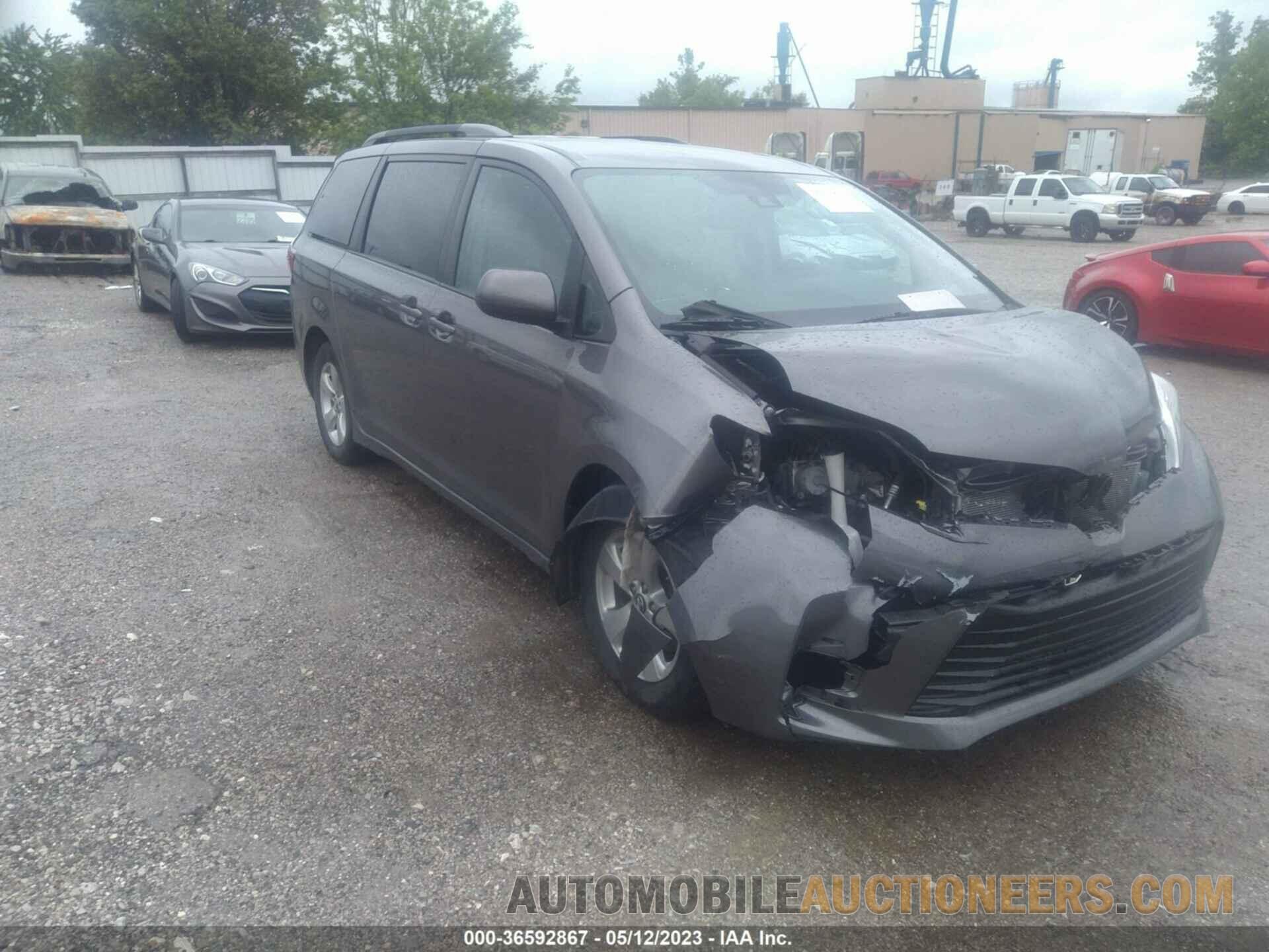 5TDKZ3DC5JS903943 TOYOTA SIENNA 2018