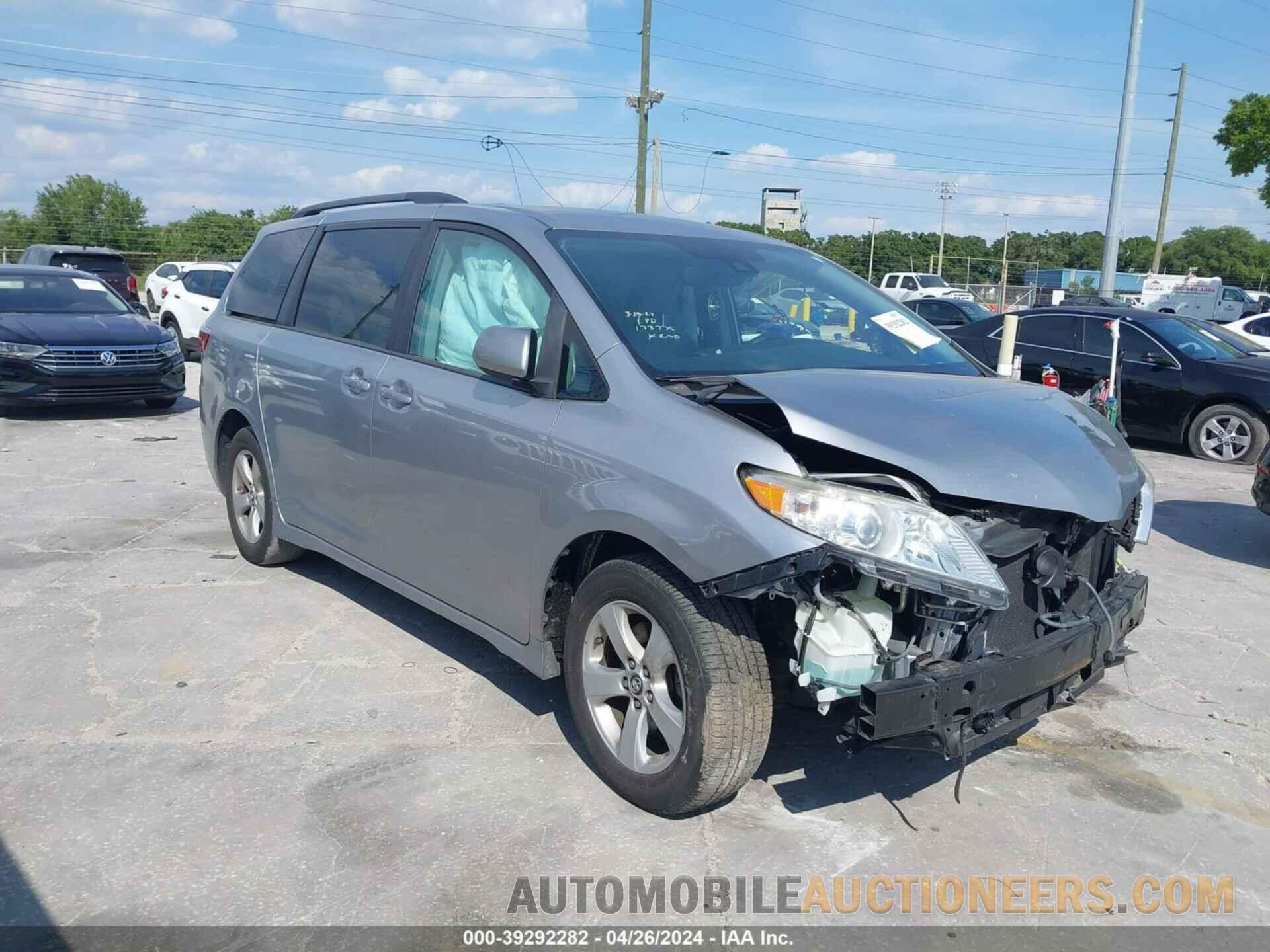 5TDKZ3DC5JS917535 TOYOTA SIENNA 2018