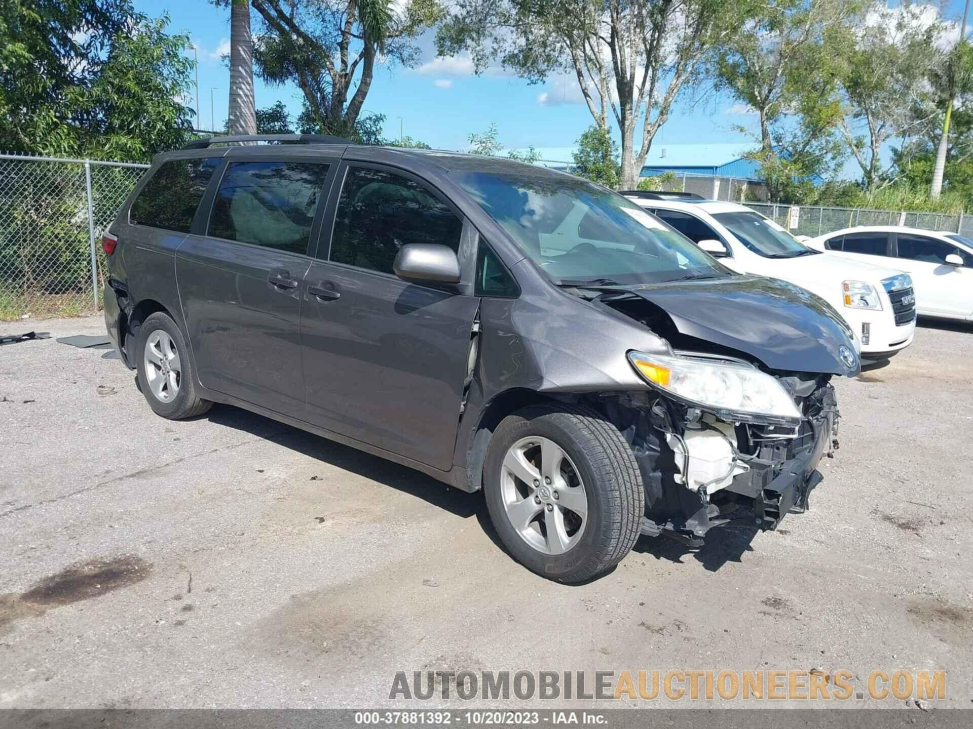 5TDKZ3DC6HS807426 TOYOTA SIENNA 2017