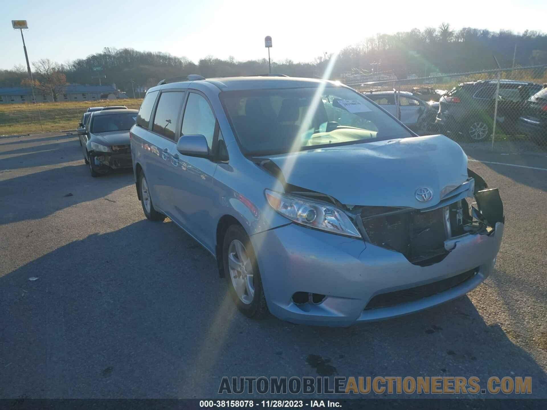 5TDKZ3DC6HS843116 TOYOTA SIENNA 2017