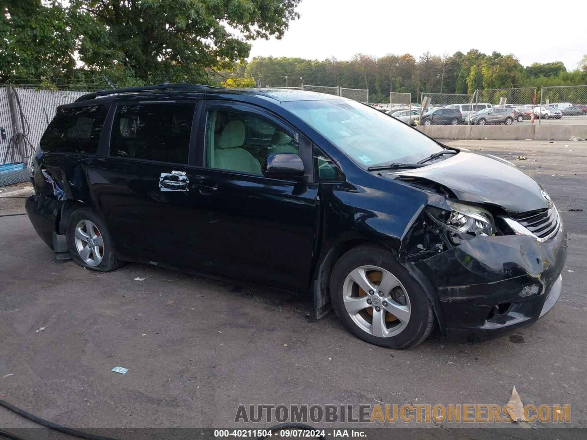 5TDKZ3DC6HS867058 TOYOTA SIENNA 2017