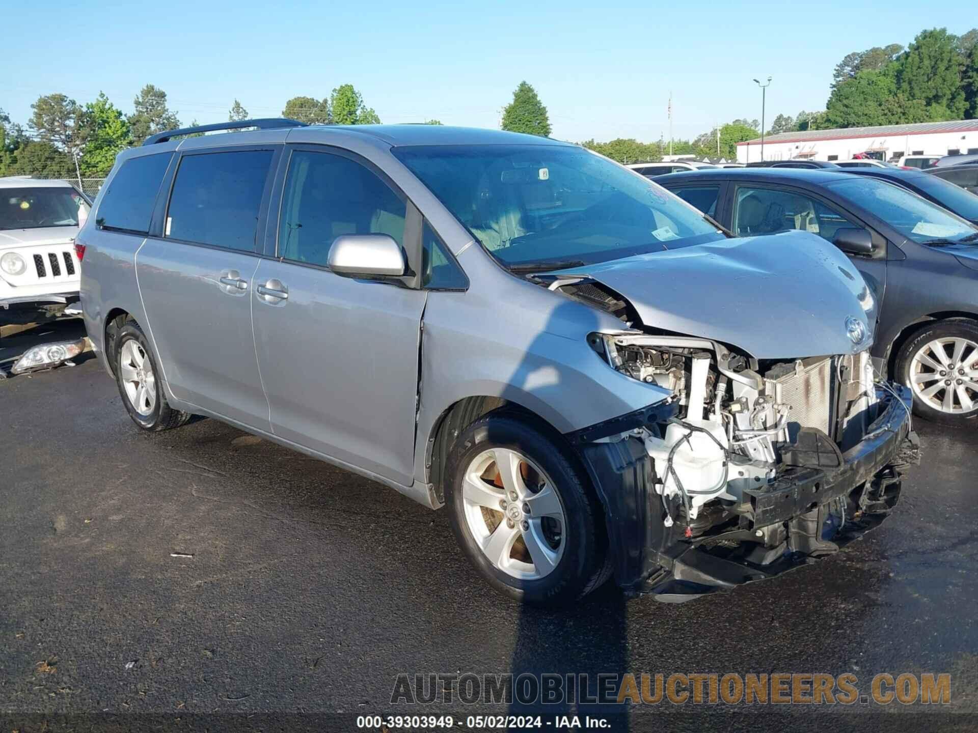 5TDKZ3DC6HS881395 TOYOTA SIENNA 2017