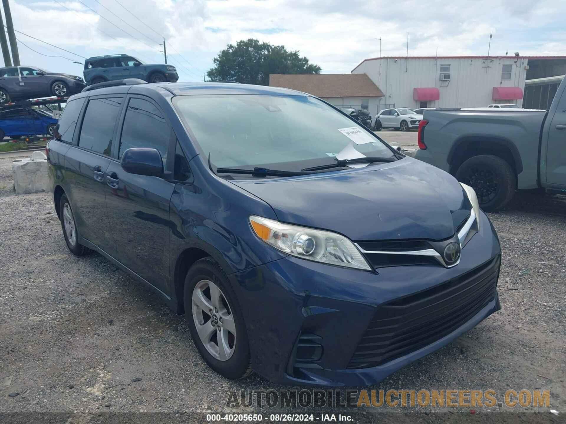 5TDKZ3DC6JS963889 TOYOTA SIENNA 2018