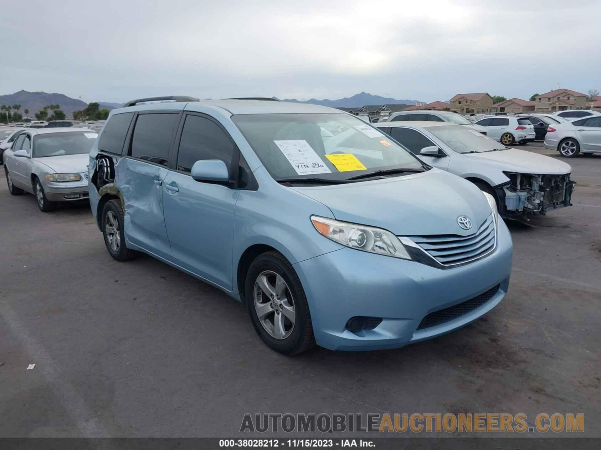 5TDKZ3DC7HS859373 TOYOTA SIENNA 2017