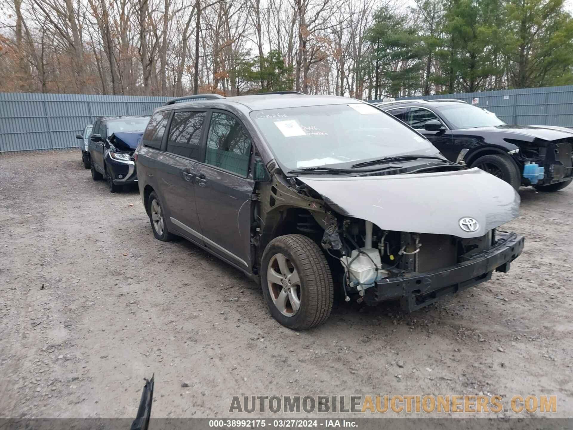 5TDKZ3DC7HS867019 TOYOTA SIENNA 2017