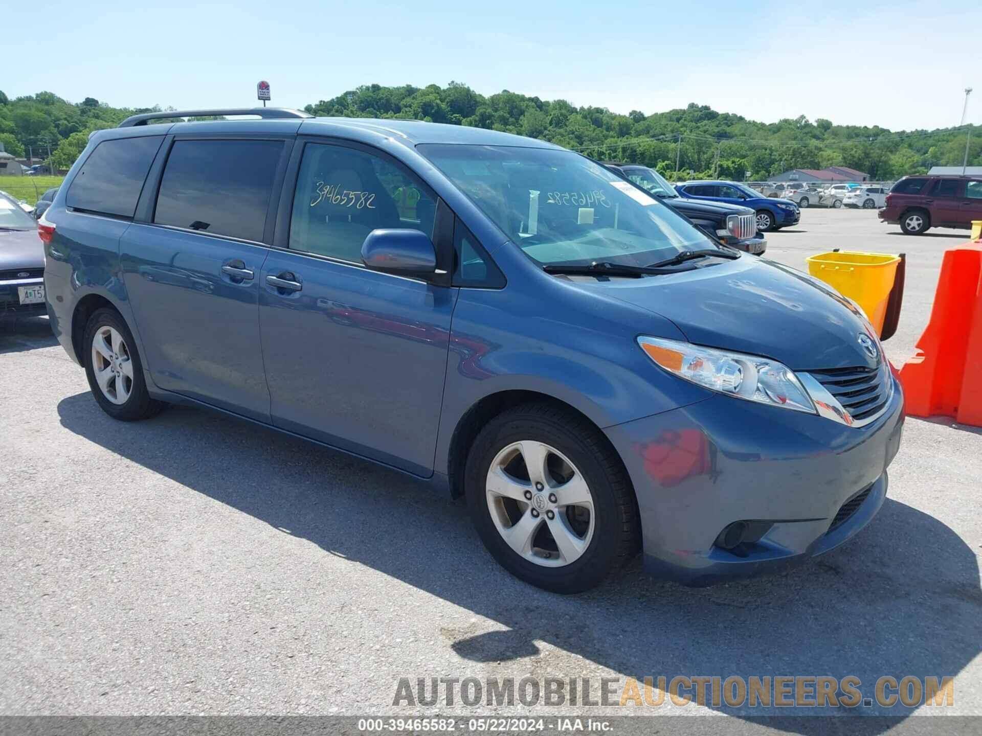 5TDKZ3DC7HS889330 TOYOTA SIENNA 2017