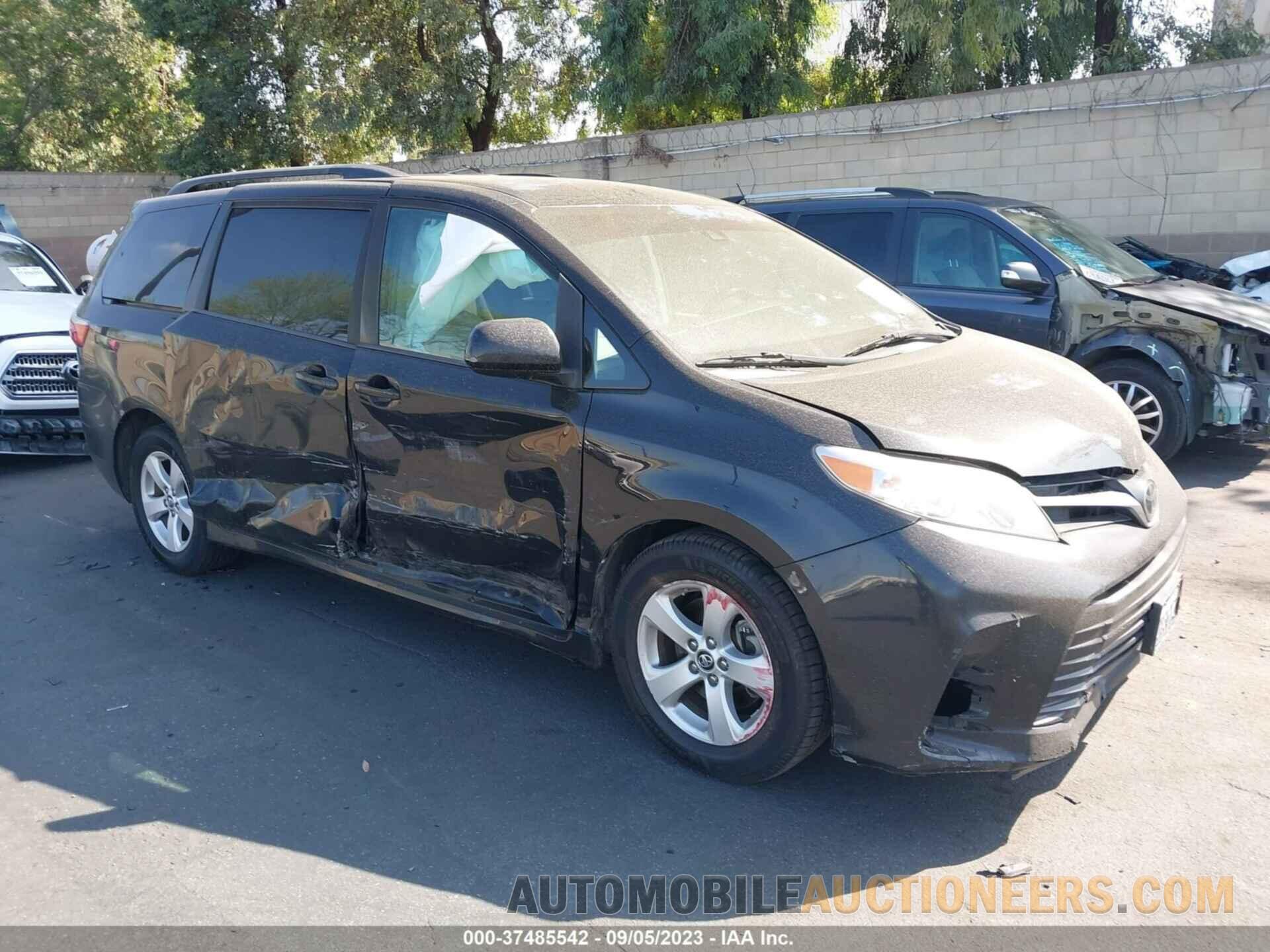 5TDKZ3DC7JS960953 TOYOTA SIENNA 2018