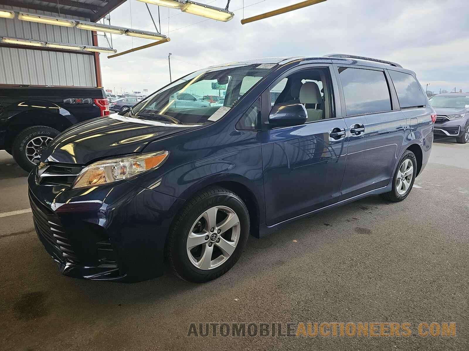 5TDKZ3DC7LS041747 Toyota Sienna LE 2020