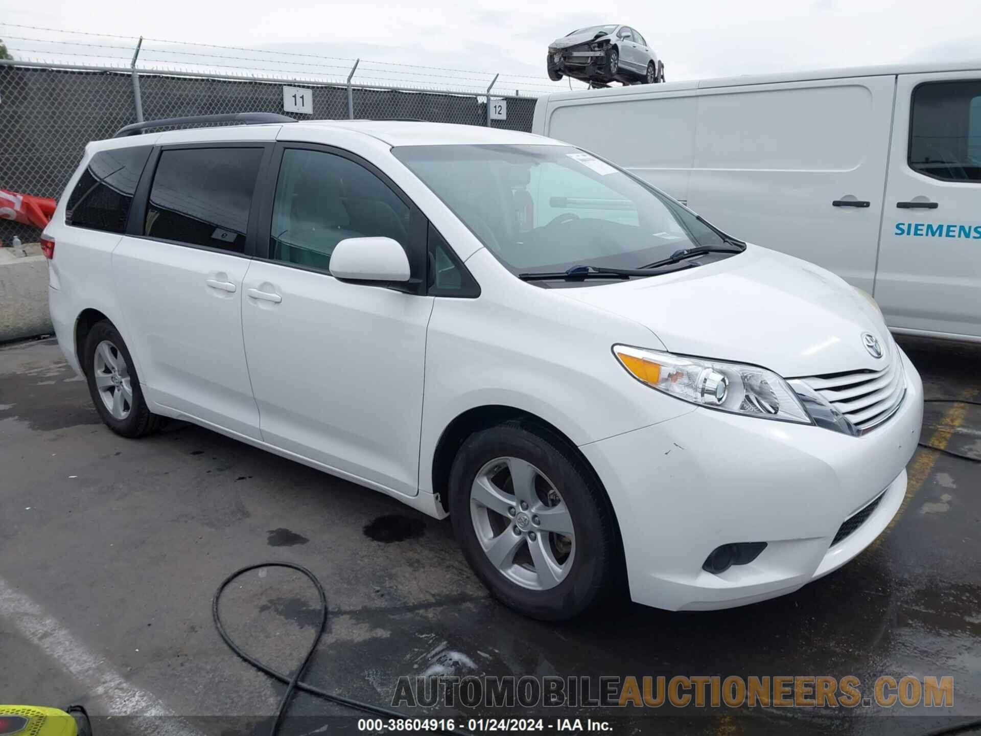 5TDKZ3DC8HS852089 TOYOTA SIENNA 2017