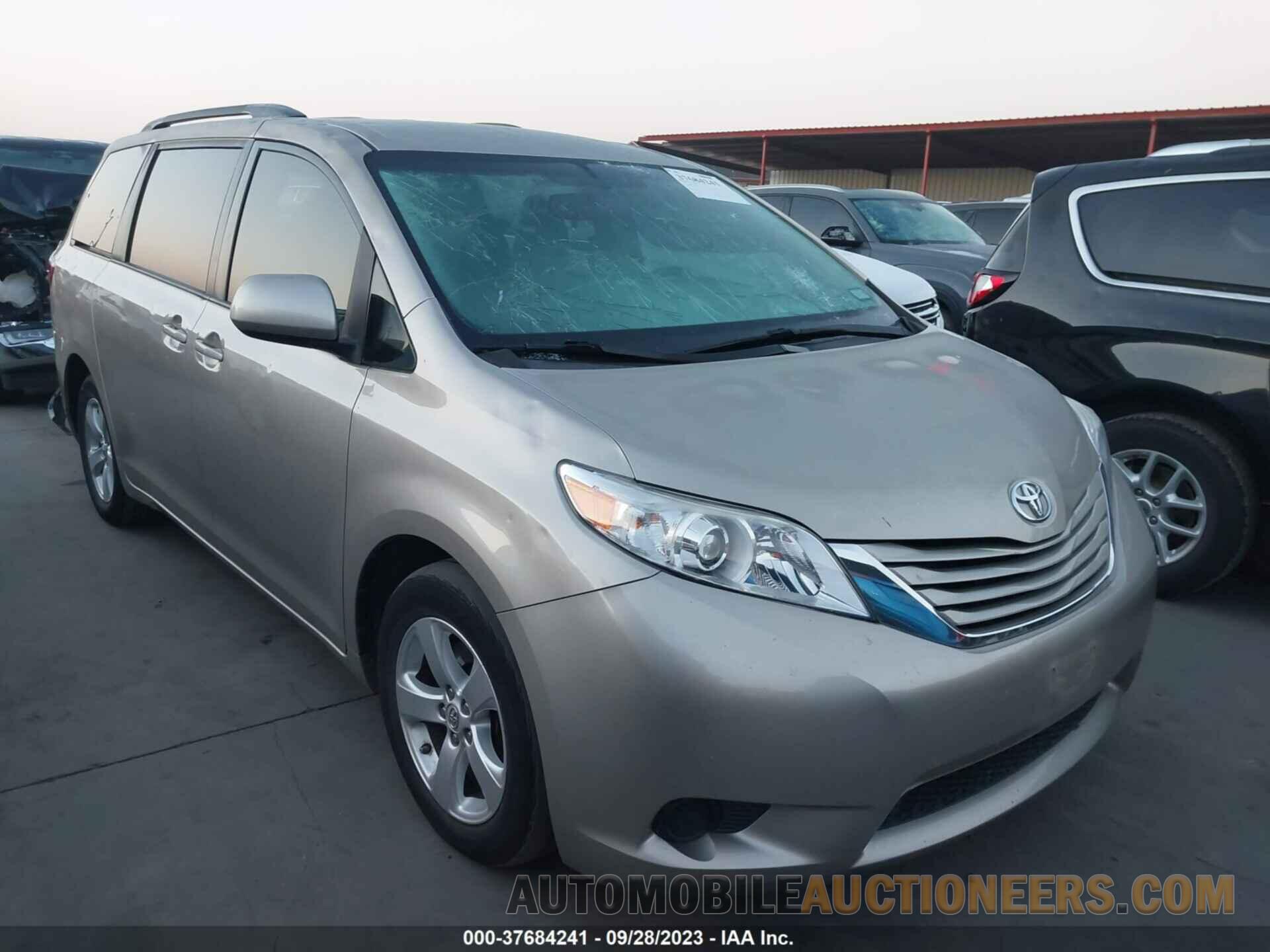 5TDKZ3DC8HS872441 TOYOTA SIENNA 2017