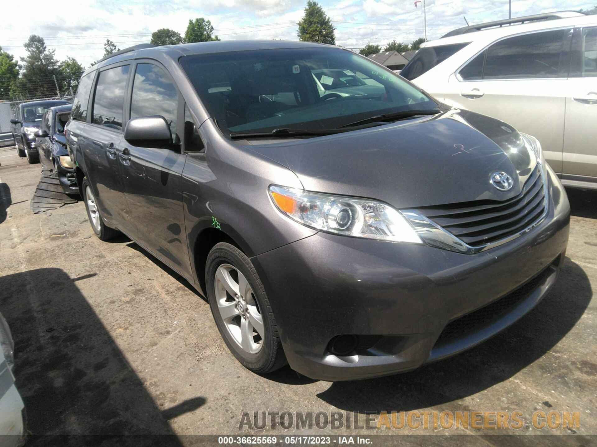 5TDKZ3DC8HS884184 TOYOTA SIENNA 2017