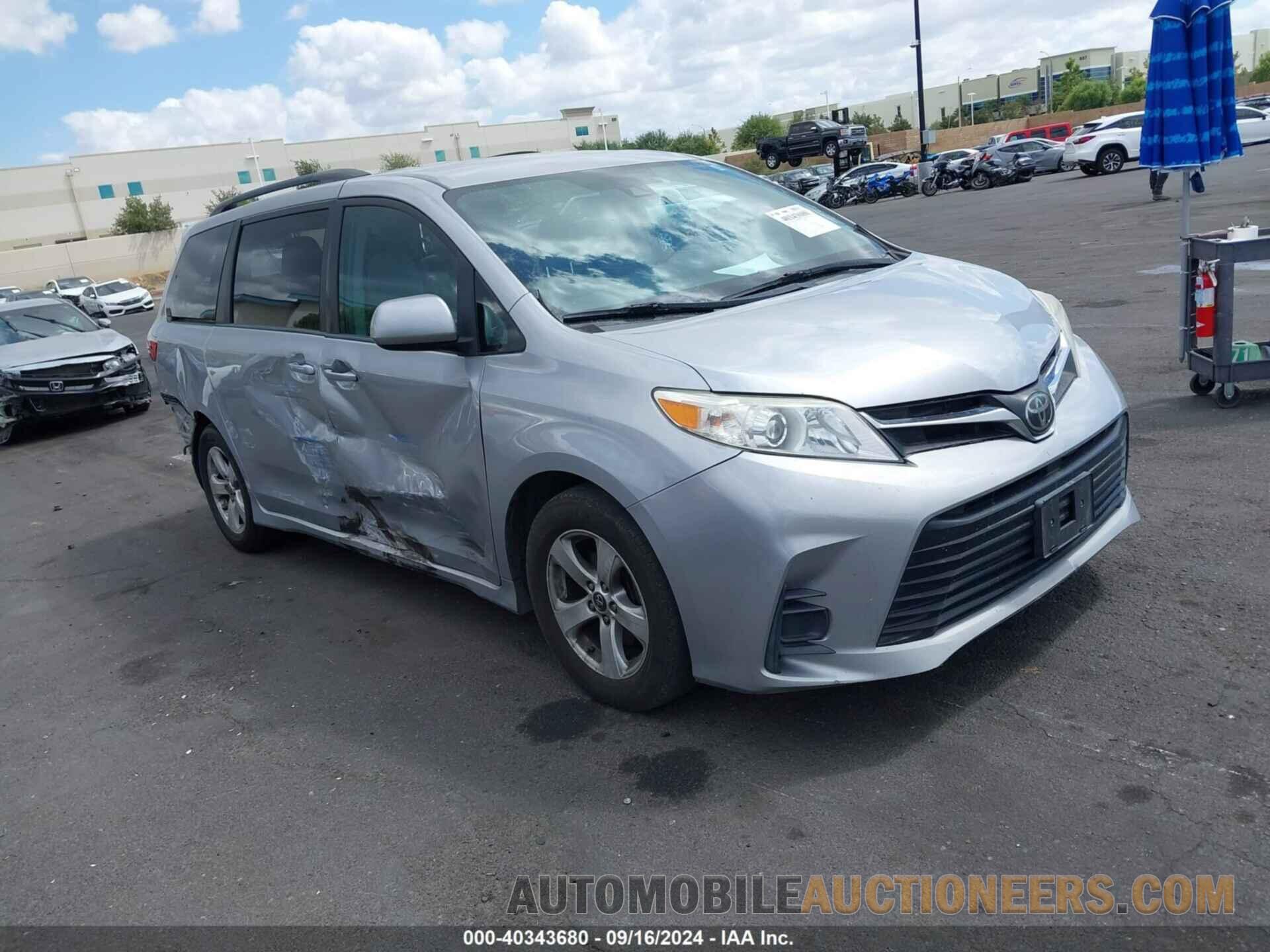 5TDKZ3DC8JS919053 TOYOTA SIENNA 2018