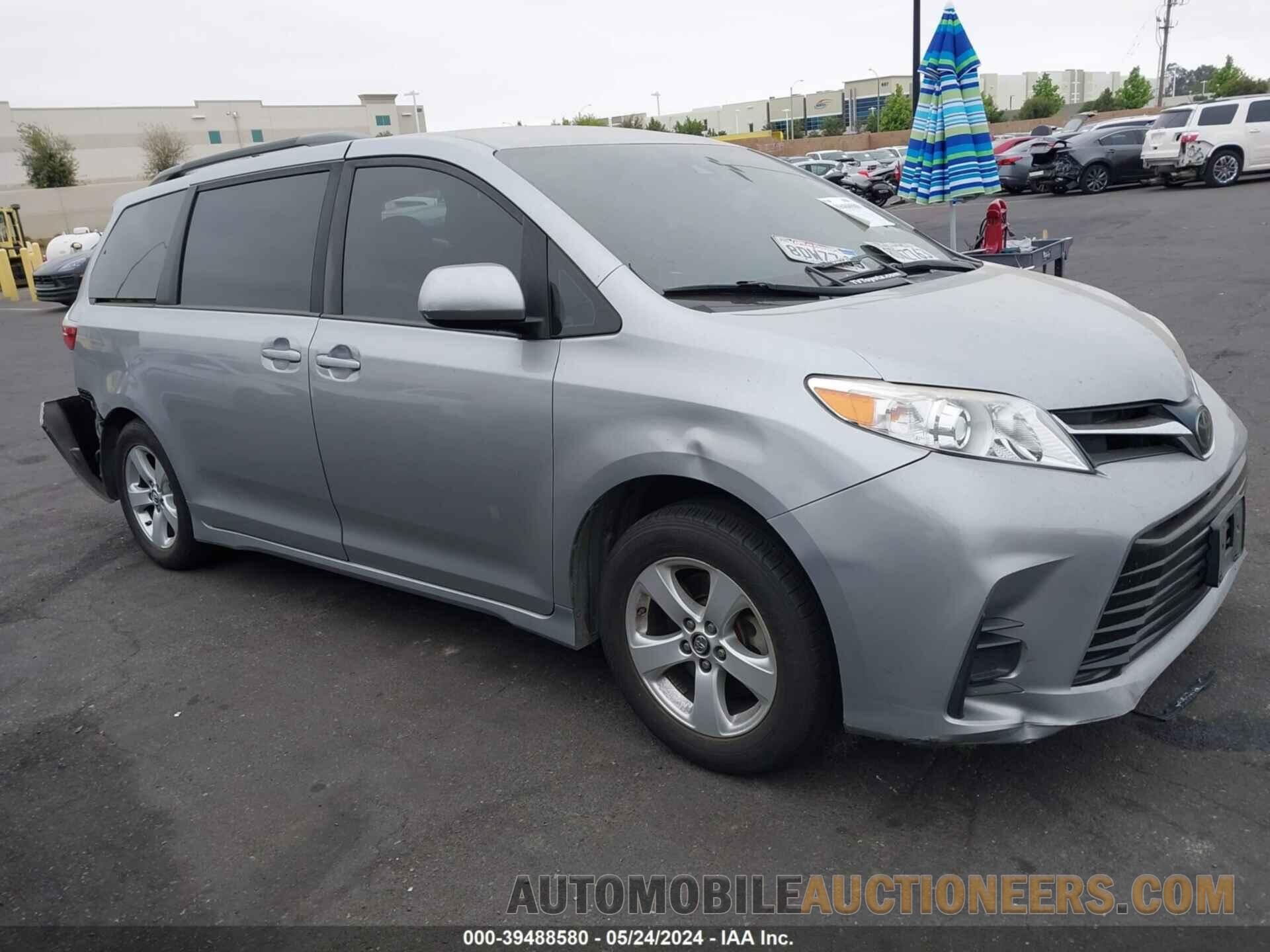 5TDKZ3DC8JS954787 TOYOTA SIENNA 2018