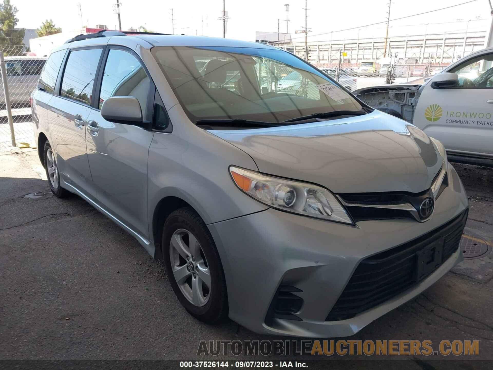 5TDKZ3DC8KS998578 TOYOTA SIENNA 2019