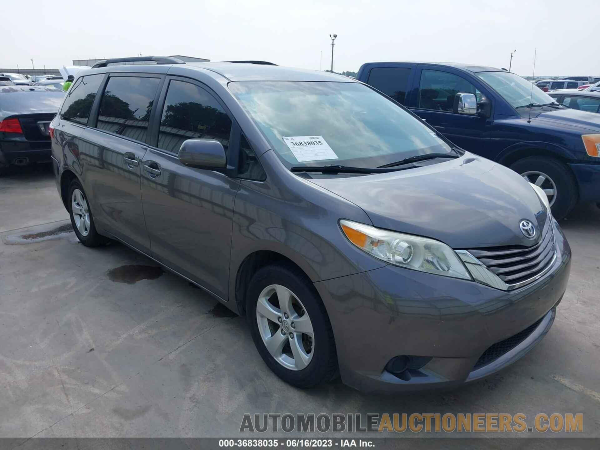 5TDKZ3DC9HS771697 TOYOTA SIENNA 2017