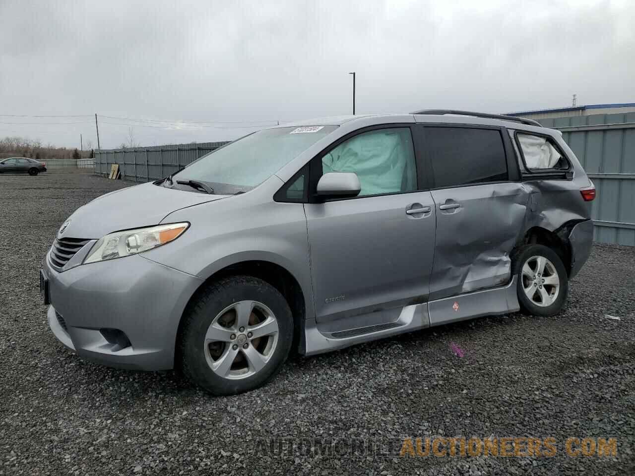 5TDKZ3DC9HS817819 TOYOTA All Models 2017