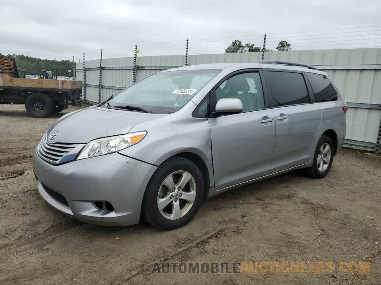 5TDKZ3DC9HS822082 TOYOTA All Models 2017