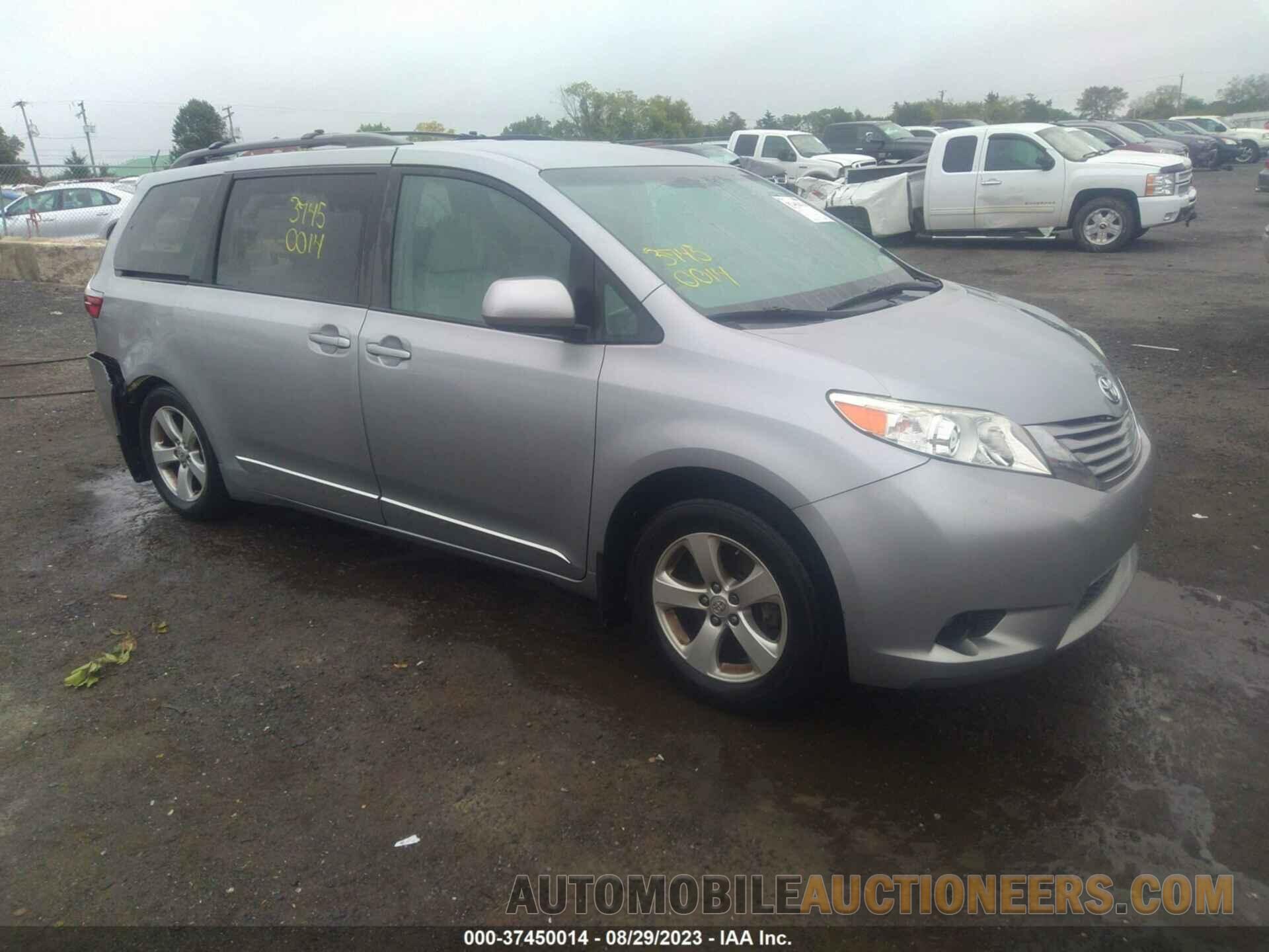 5TDKZ3DC9HS829520 TOYOTA SIENNA 2017