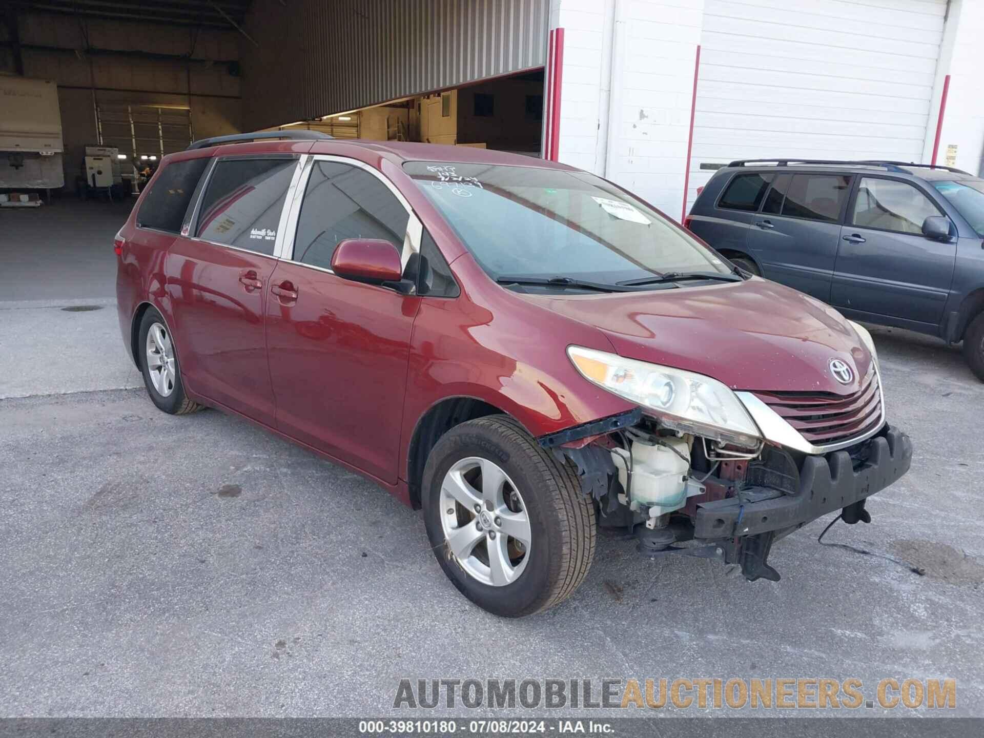 5TDKZ3DC9HS844261 TOYOTA SIENNA 2017