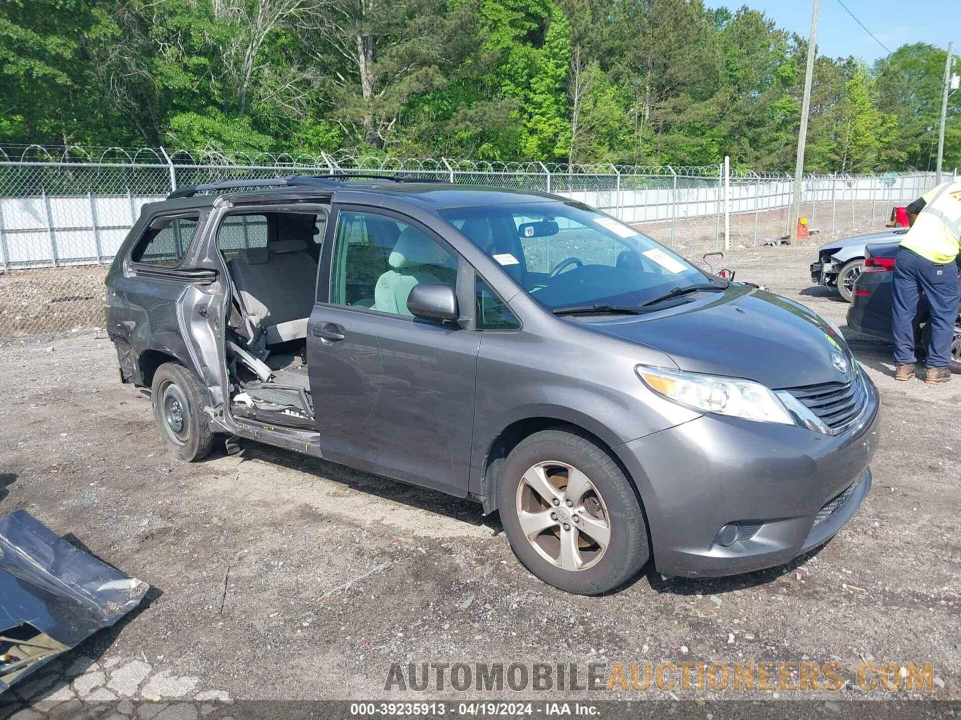 5TDKZ3DC9HS847046 TOYOTA SIENNA 2017