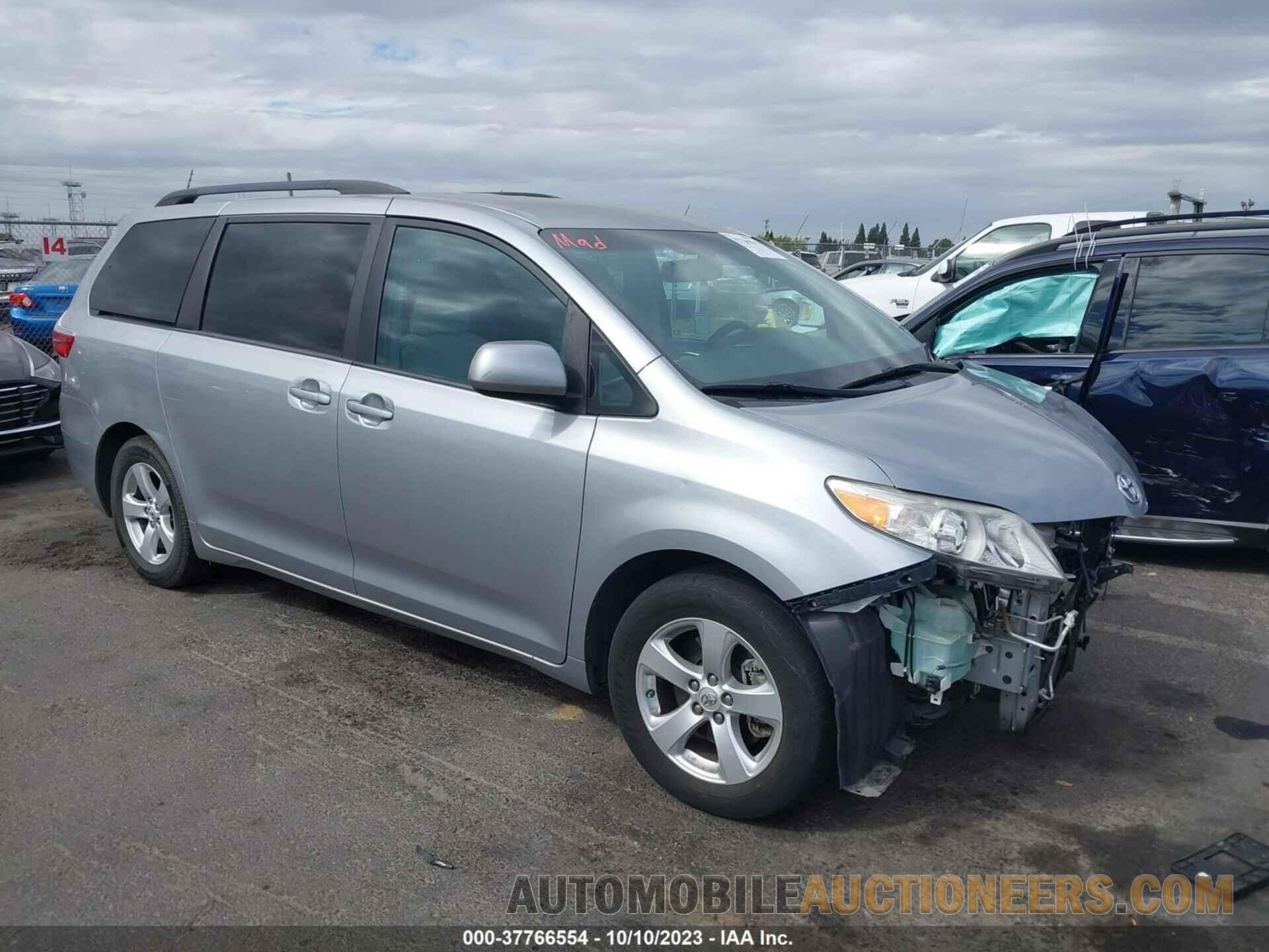 5TDKZ3DC9HS850898 TOYOTA SIENNA 2017