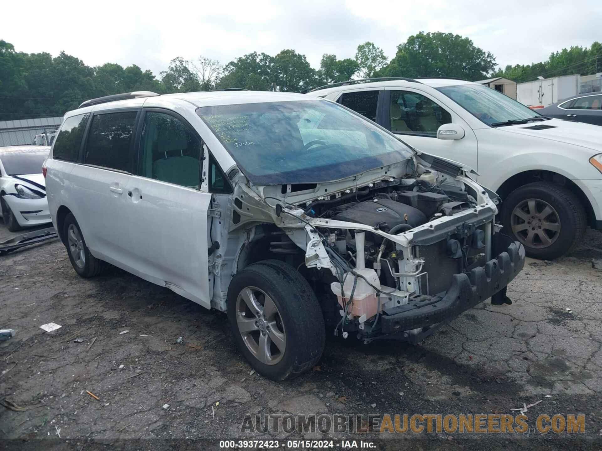 5TDKZ3DC9HS865594 TOYOTA SIENNA 2017