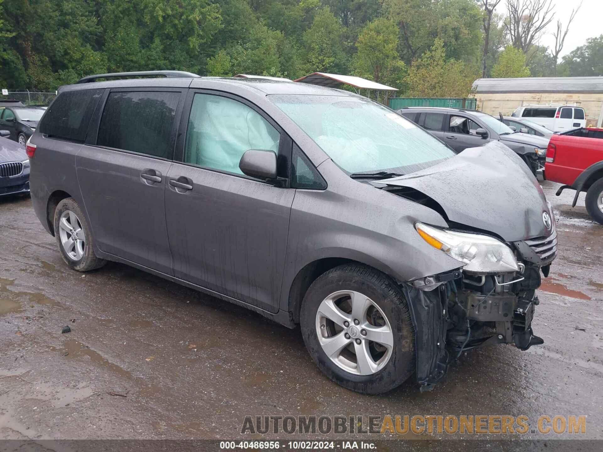 5TDKZ3DC9HS889569 TOYOTA SIENNA 2017