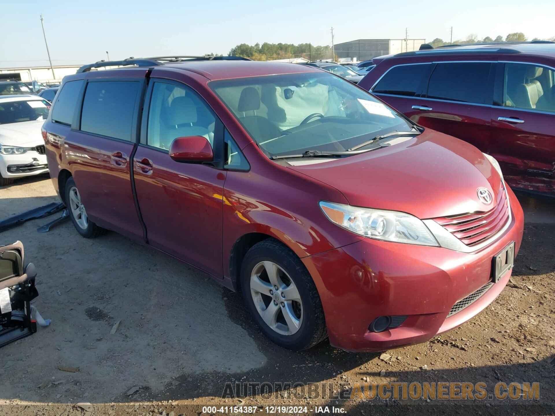 5TDKZ3DC9HS890902 TOYOTA SIENNA 2017