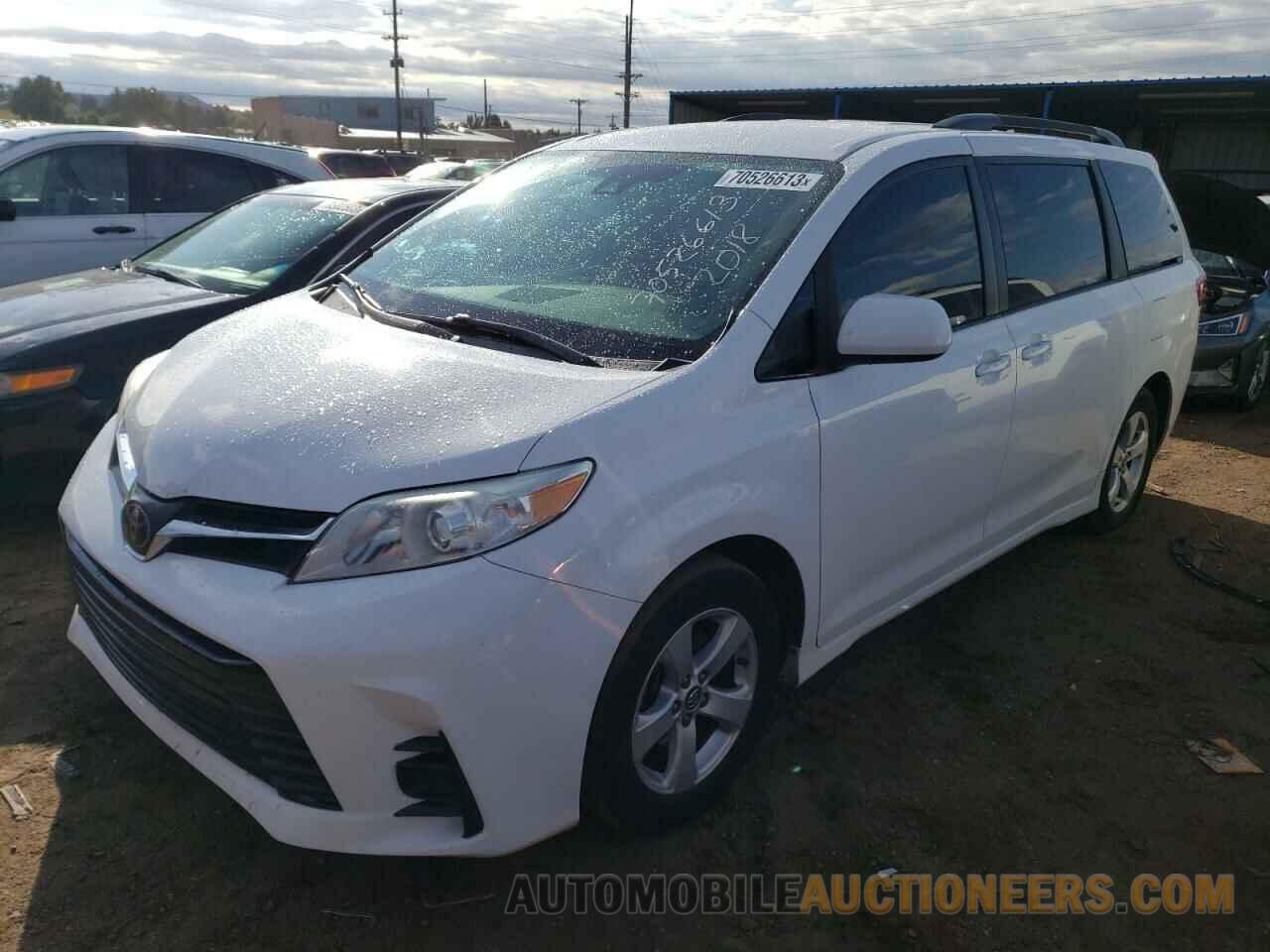 5TDKZ3DC9JS928991 TOYOTA All Models 2018