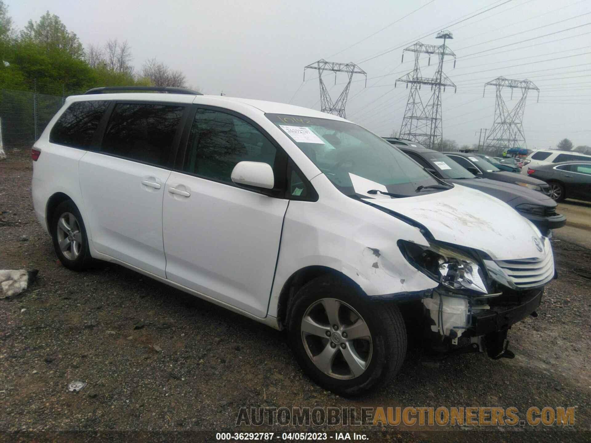 5TDKZ3DCXHS827257 TOYOTA SIENNA 2017