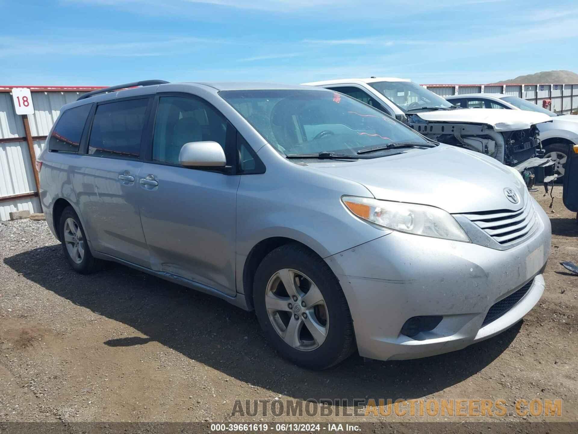 5TDKZ3DCXHS837562 TOYOTA SIENNA 2017