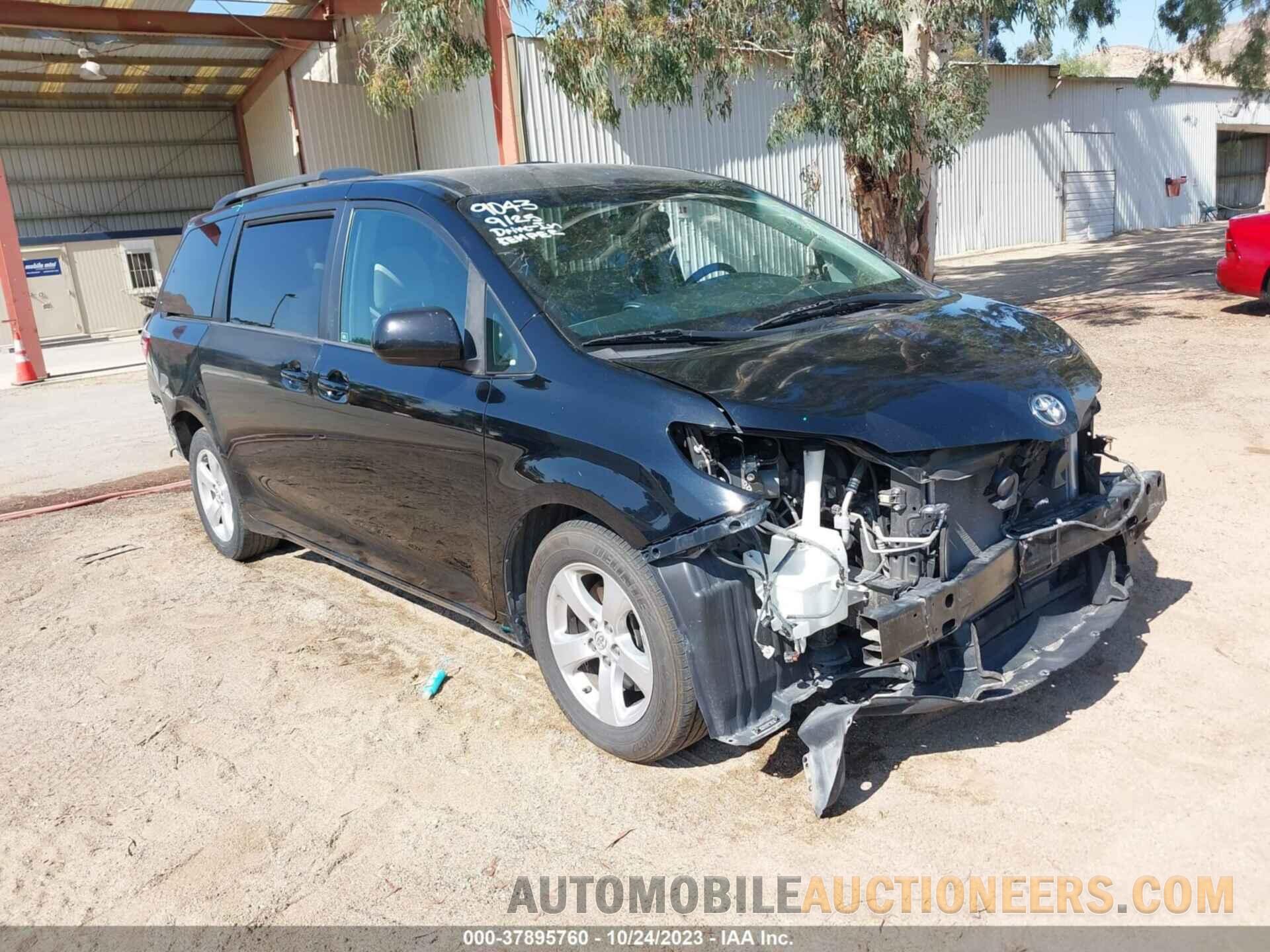 5TDKZ3DCXHS861229 TOYOTA SIENNA 2017