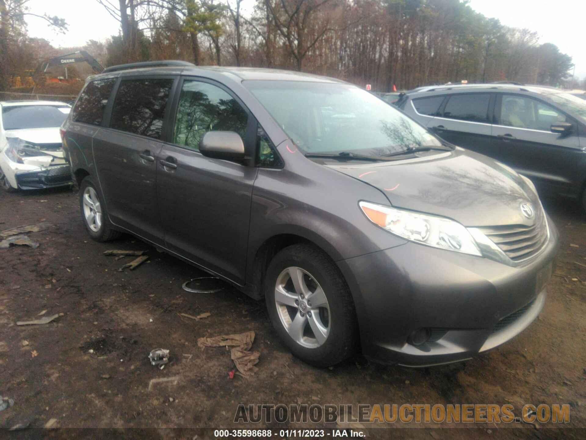 5TDKZ3DCXHS889242 TOYOTA SIENNA 2017