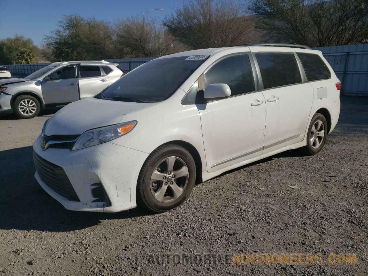 5TDKZ3DCXJS915859 TOYOTA SIENNA 2018