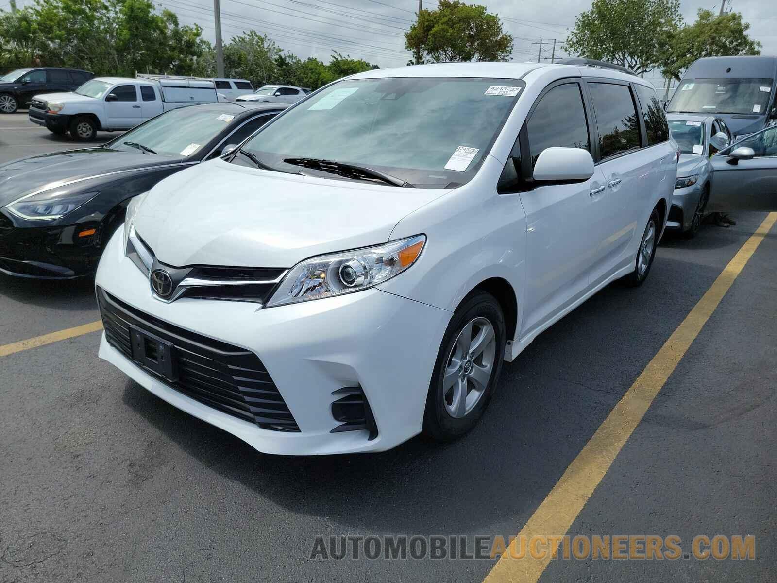 5TDKZ3DCXLS041886 Toyota Sienna LE 2020