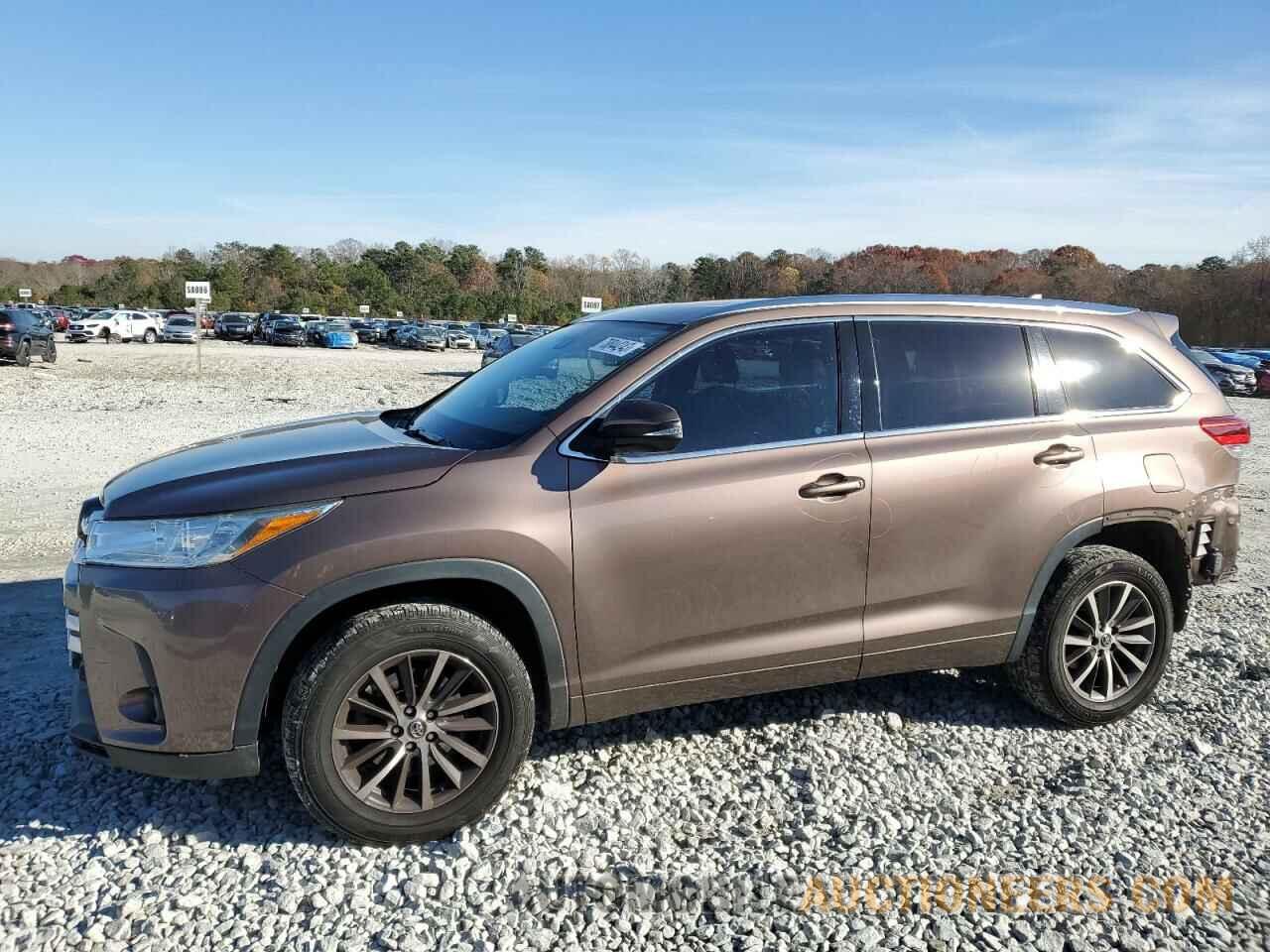 5TDKZRFH0HS196241 TOYOTA HIGHLANDER 2017