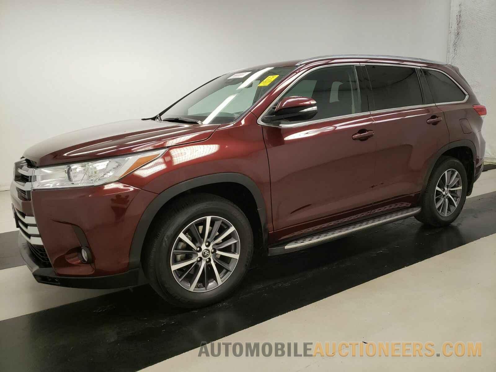 5TDKZRFH0HS198698 Toyota Highlander 2017