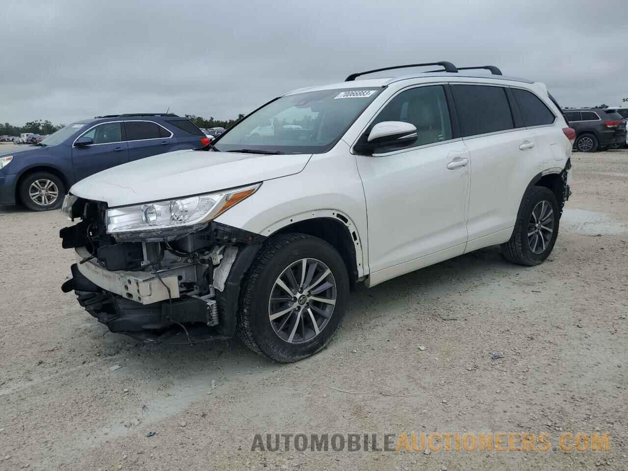 5TDKZRFH0HS516903 TOYOTA HIGHLANDER 2017