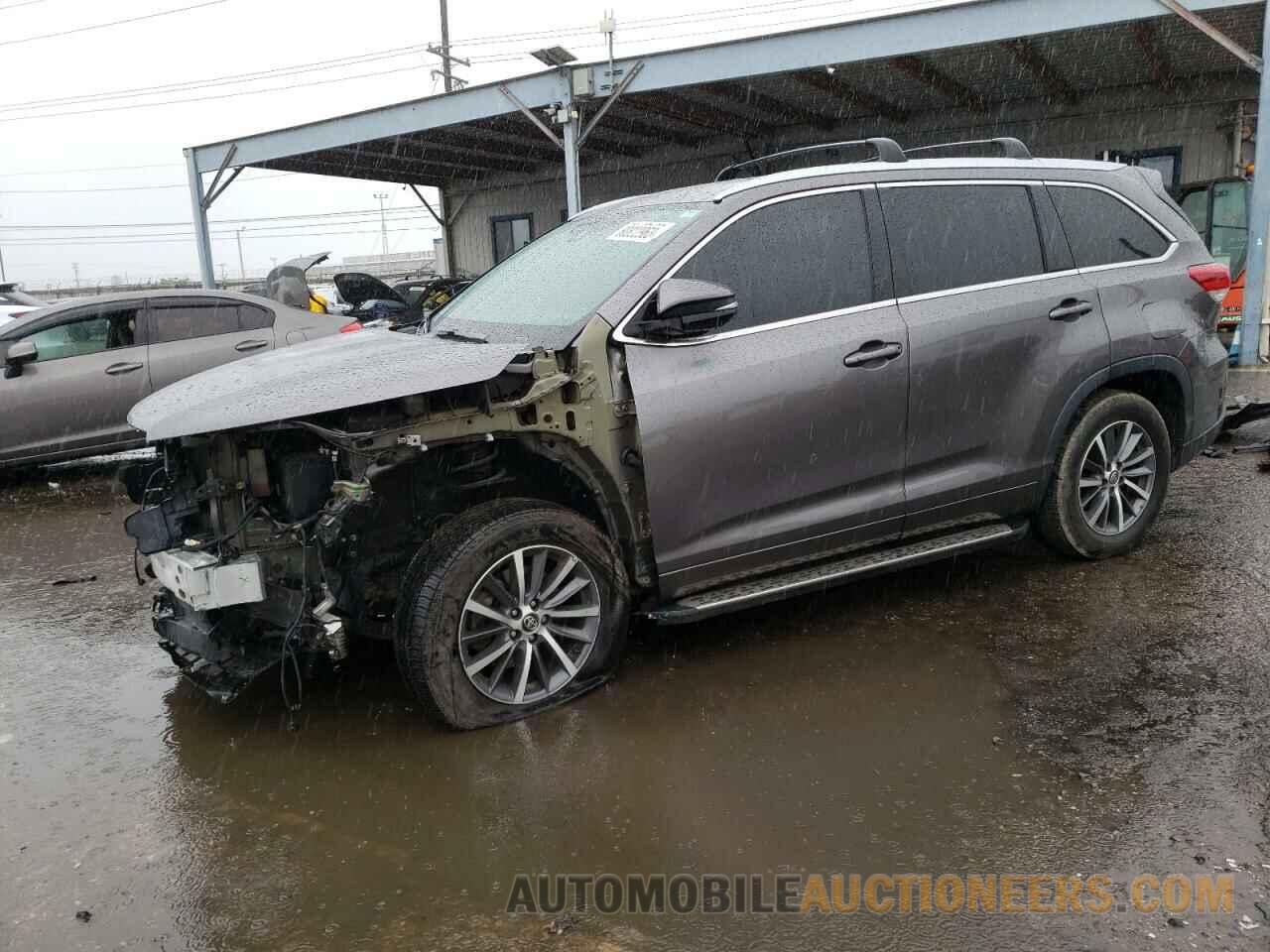 5TDKZRFH0HS521681 TOYOTA HIGHLANDER 2017