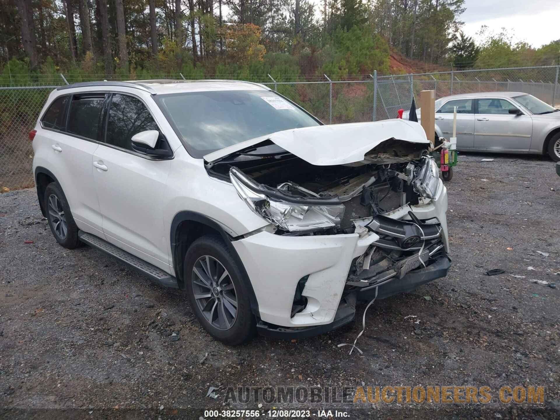 5TDKZRFH0JS538745 TOYOTA HIGHLANDER 2018