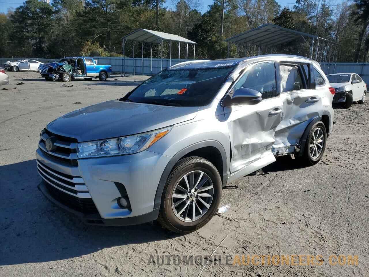 5TDKZRFH0JS540088 TOYOTA HIGHLANDER 2018