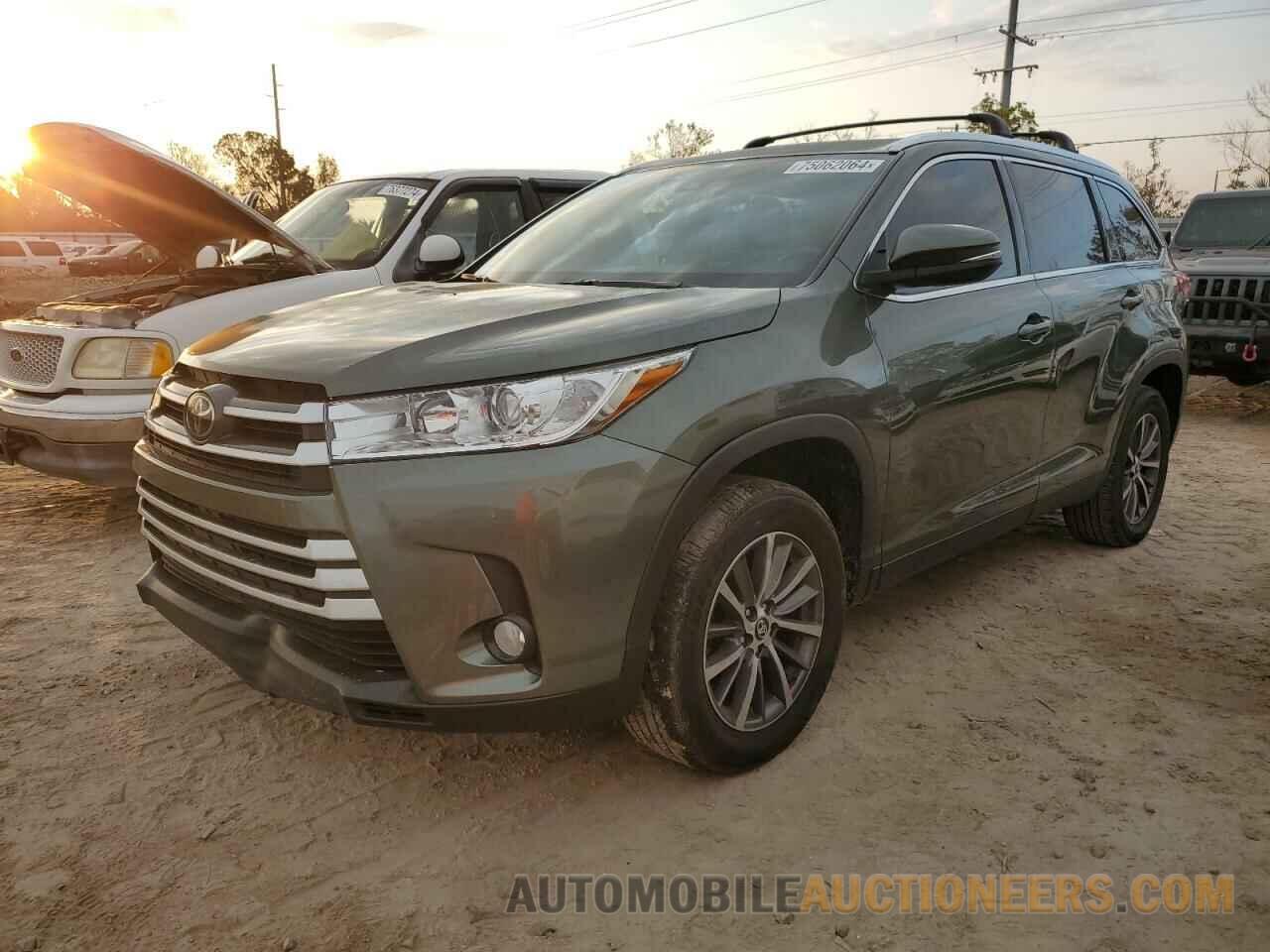 5TDKZRFH0KS317857 TOYOTA HIGHLANDER 2019