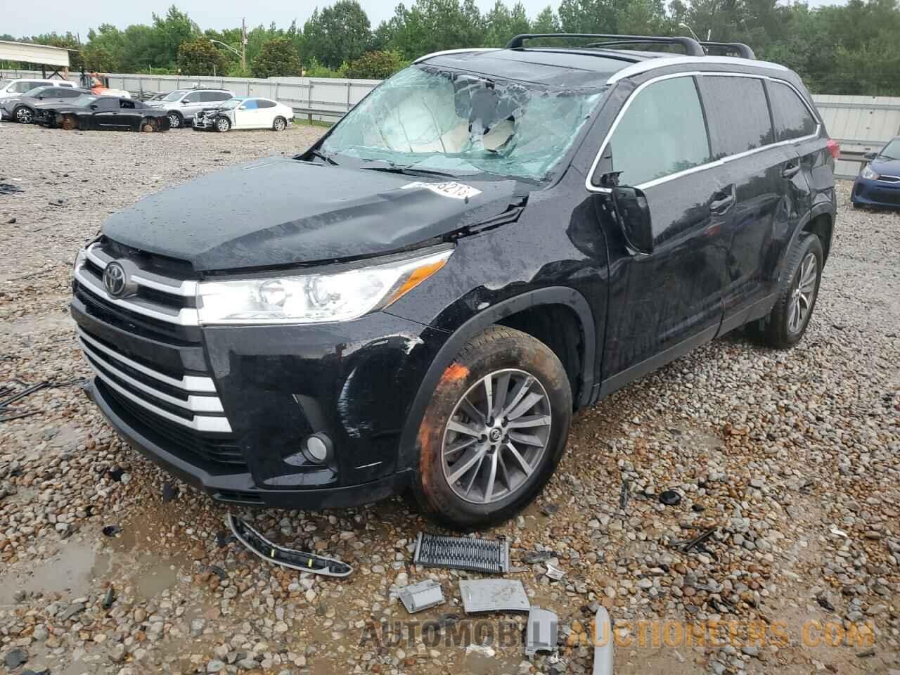 5TDKZRFH0KS558396 TOYOTA HIGHLANDER 2019