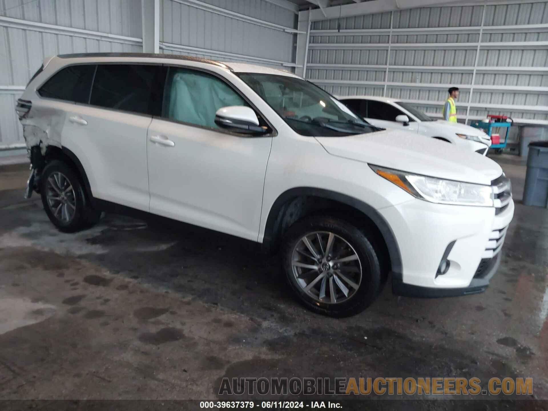 5TDKZRFH0KS563906 TOYOTA HIGHLANDER 2019