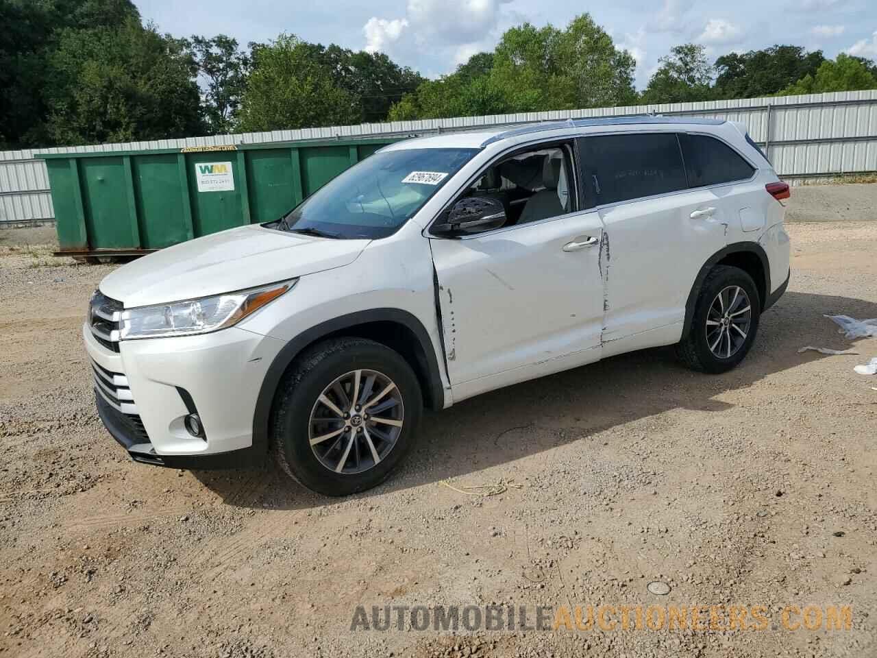 5TDKZRFH1HS215797 TOYOTA HIGHLANDER 2017