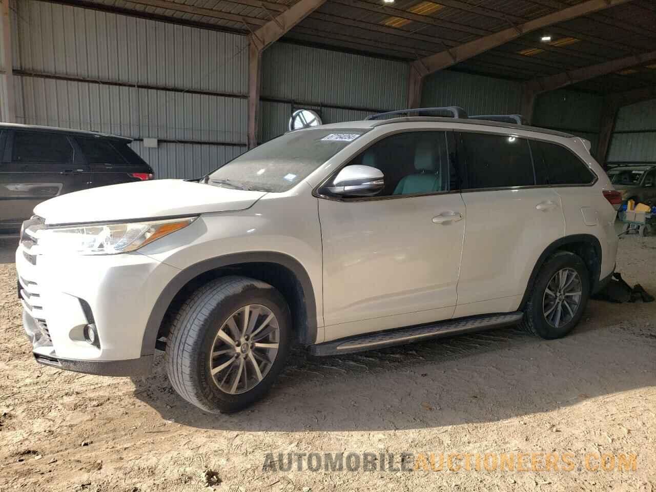 5TDKZRFH1HS519647 TOYOTA HIGHLANDER 2017