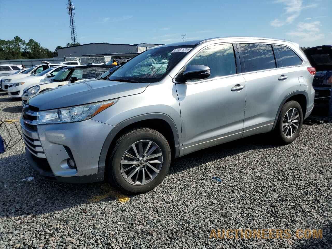 5TDKZRFH1HS525366 TOYOTA HIGHLANDER 2017