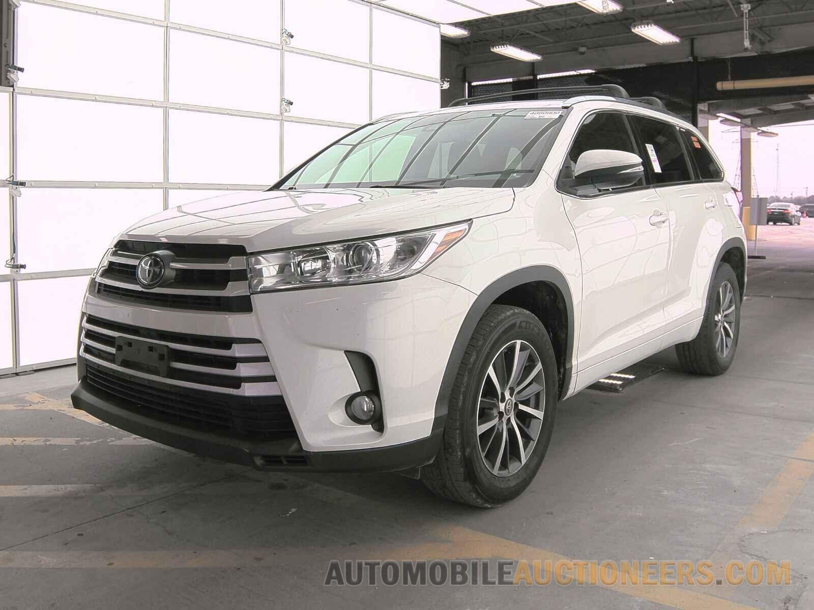 5TDKZRFH1JS529519 Toyota Highlander 2018