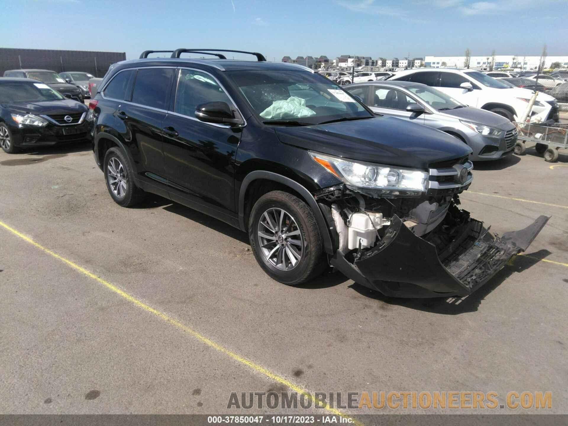 5TDKZRFH1JS539273 TOYOTA HIGHLANDER 2018