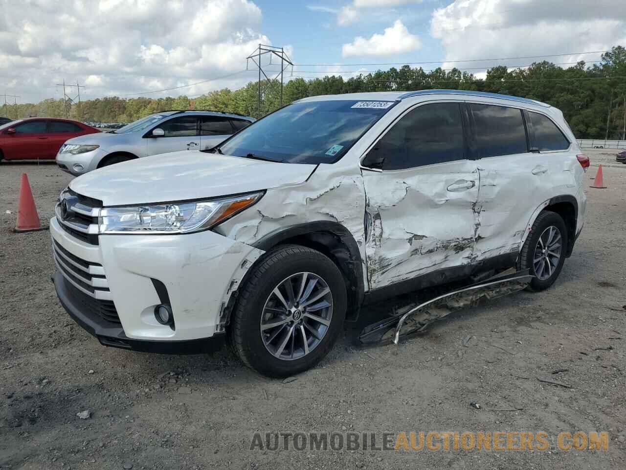 5TDKZRFH1KS355436 TOYOTA HIGHLANDER 2019